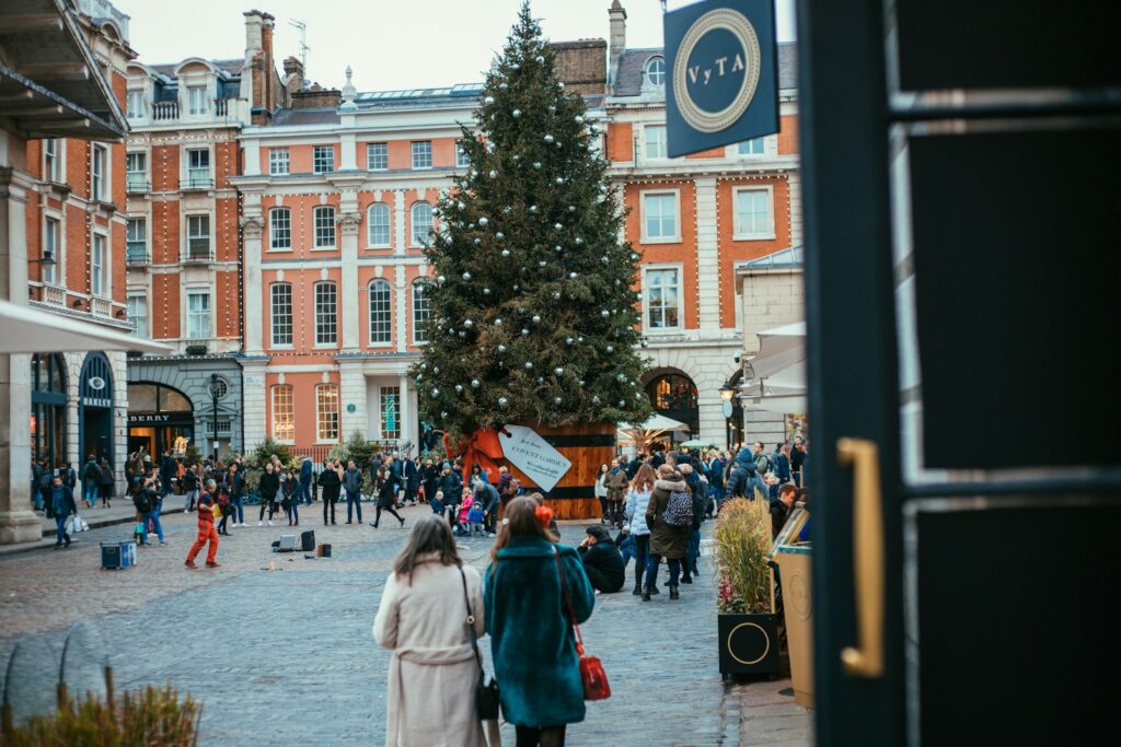 Le grand sapin de Noël de Covent Garden