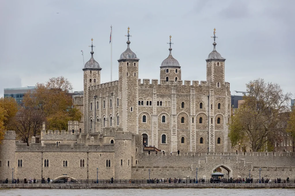La White Tower, le donjon normand au centre de la Tour de Londres